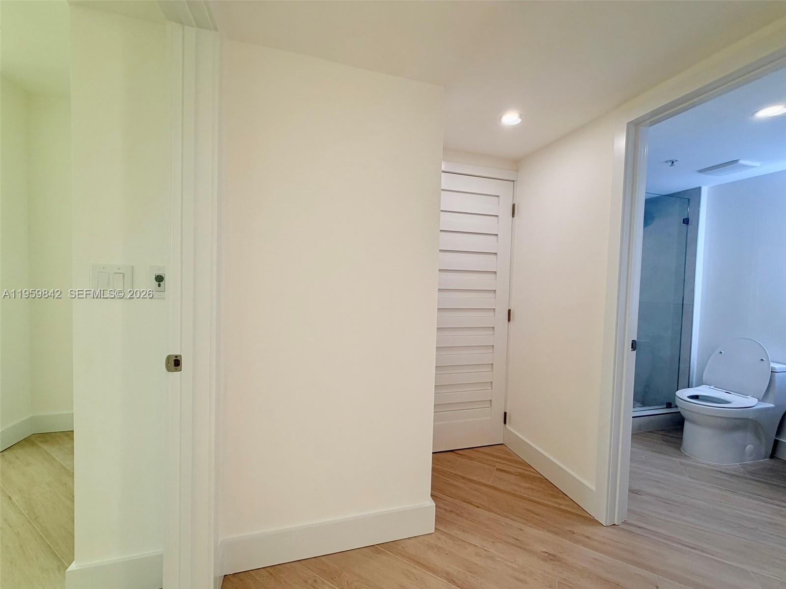 TIDES AT BRIDGESIDE SQUAR - Residential Lease