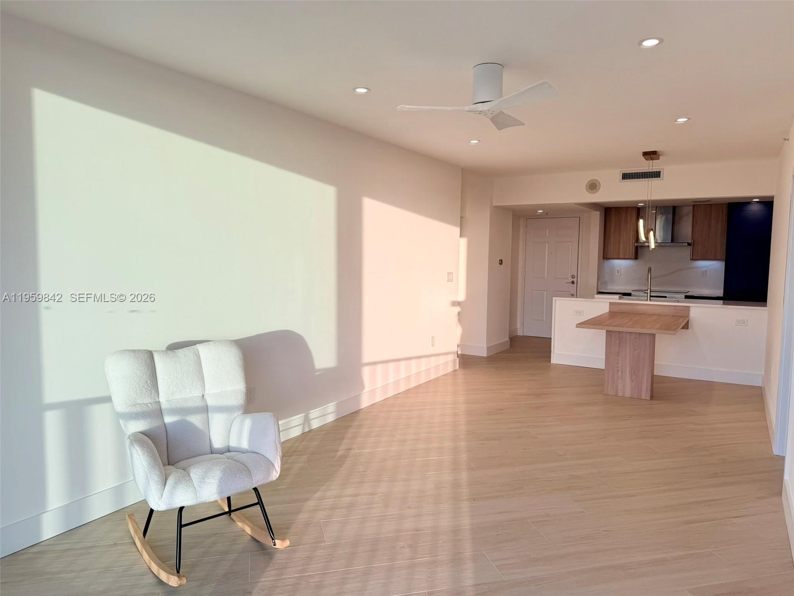 TIDES AT BRIDGESIDE SQUAR - Residential Lease