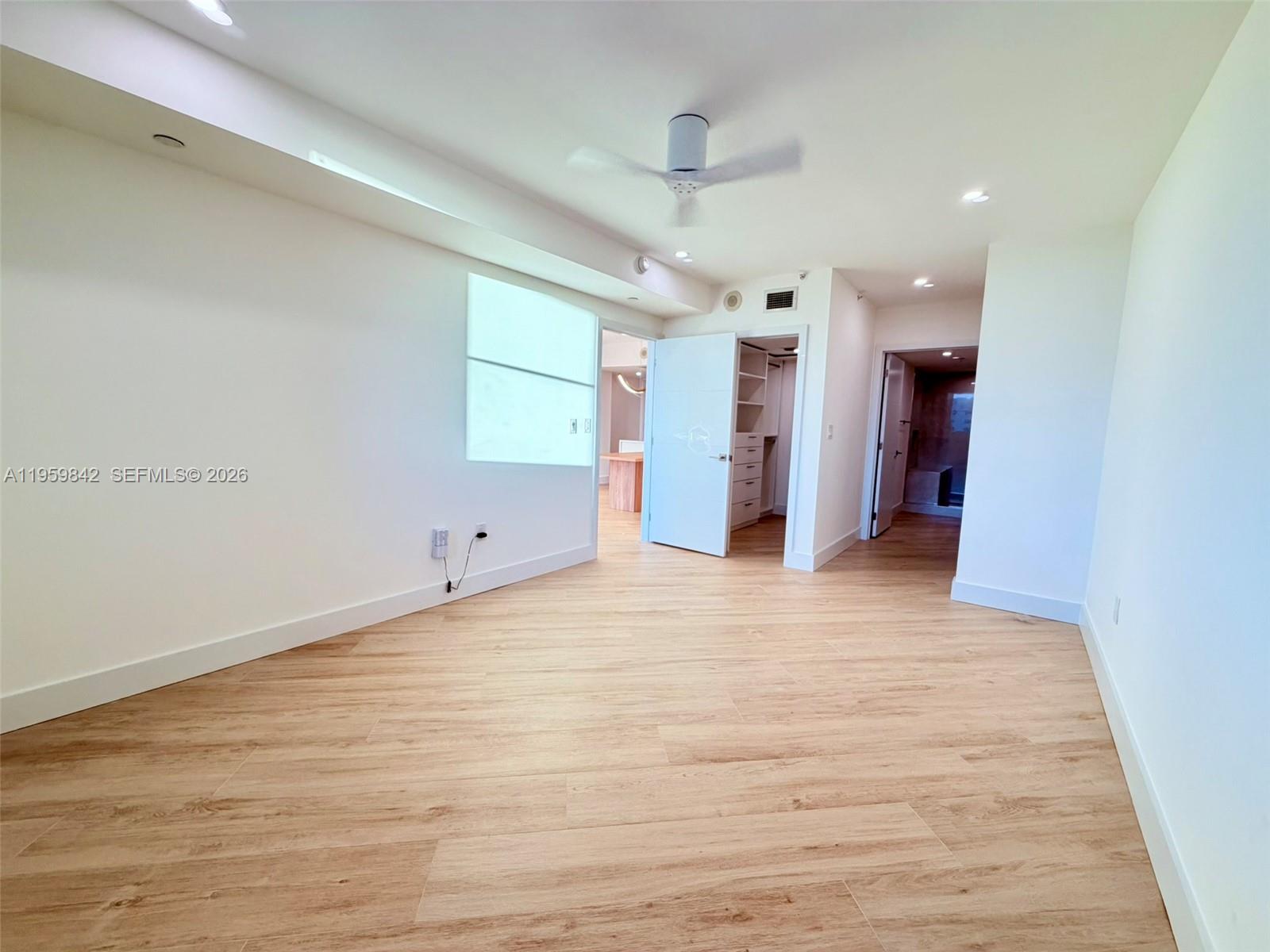 TIDES AT BRIDGESIDE SQUAR - Residential Lease