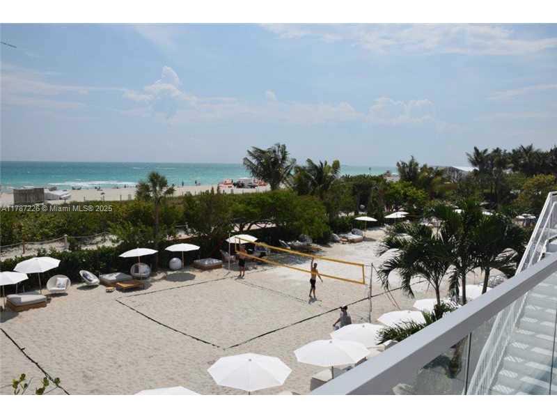 RONEY PALACE CONDO - Residential Lease