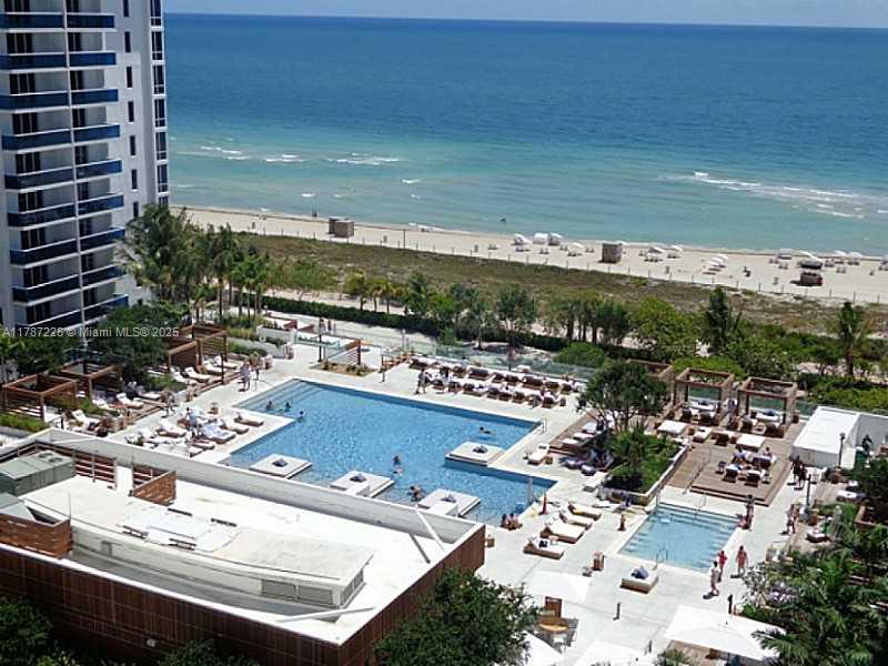 2301 COLLINS AV 1221