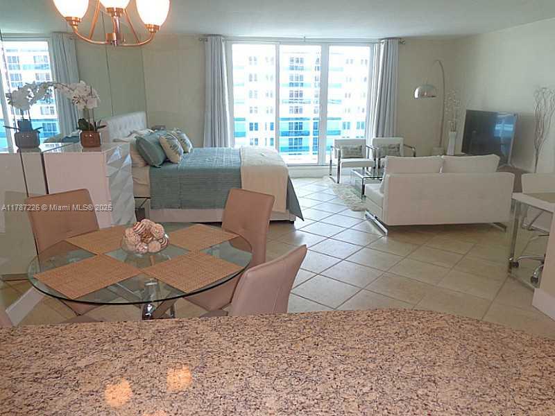 RONEY PALACE CONDO - Residential Lease