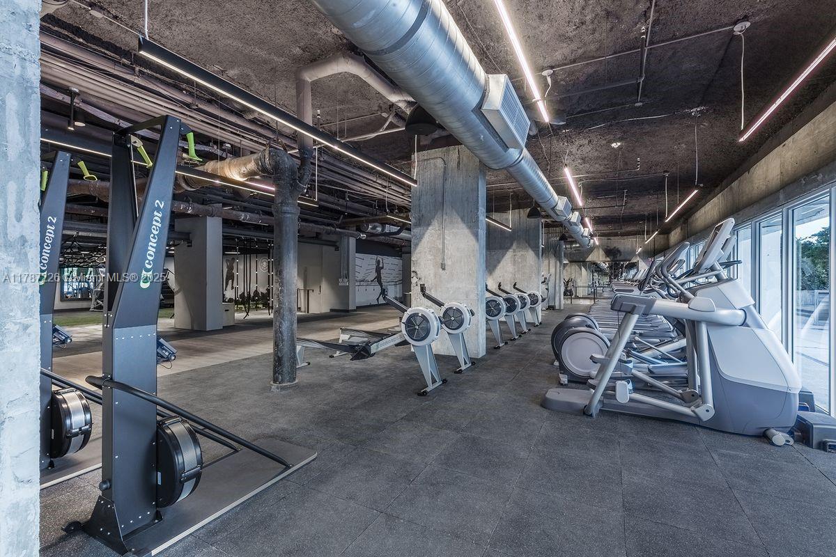 RONEY PALACE CONDO - Residential Lease