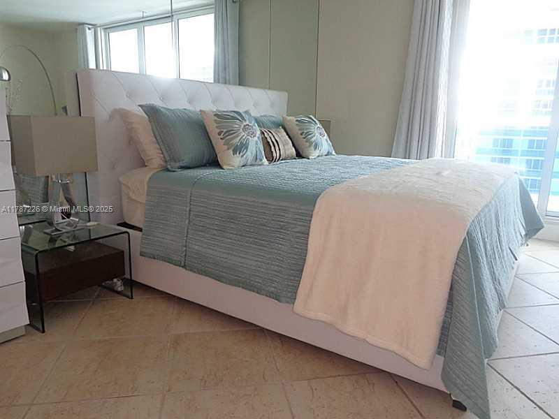 RONEY PALACE CONDO - Residential Lease