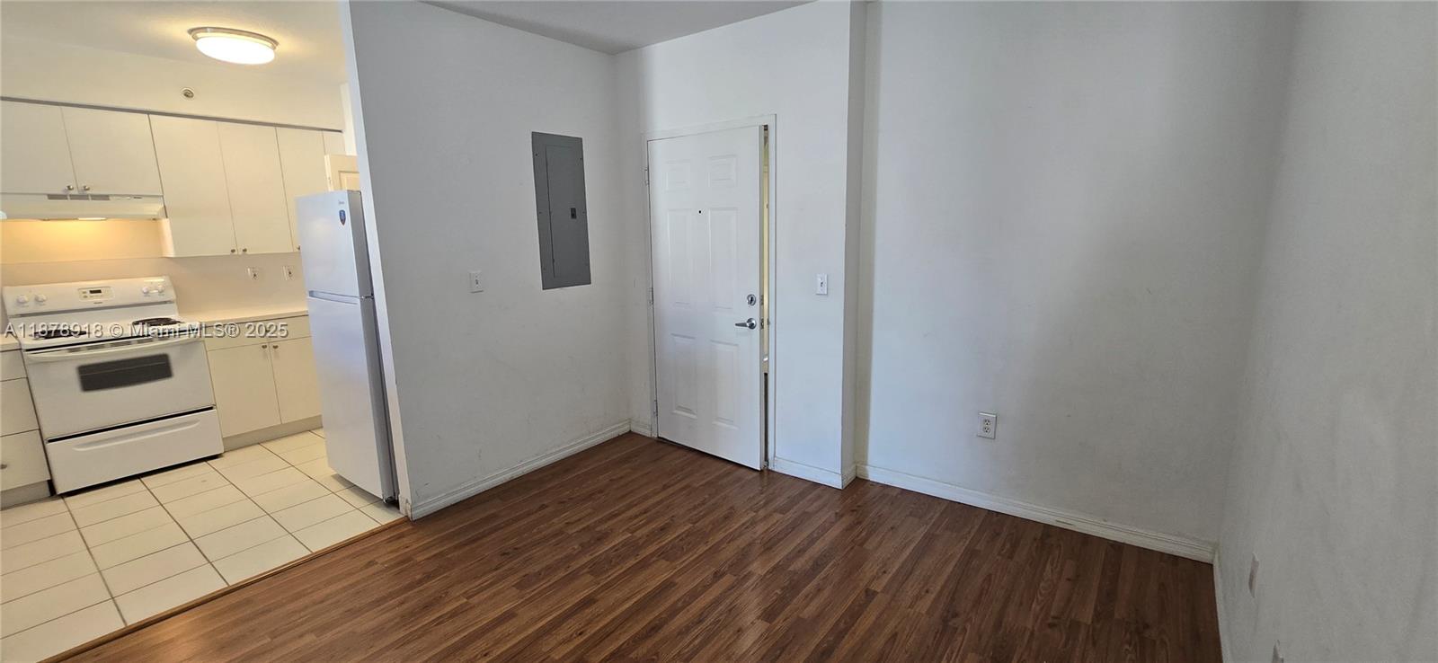 PARADISE POINTE CONDO - Residential Lease