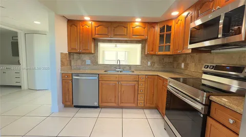 12550 SW 15th St Unit 312E, Pembroke Pines, FL 33027 - MLS#: A11702814