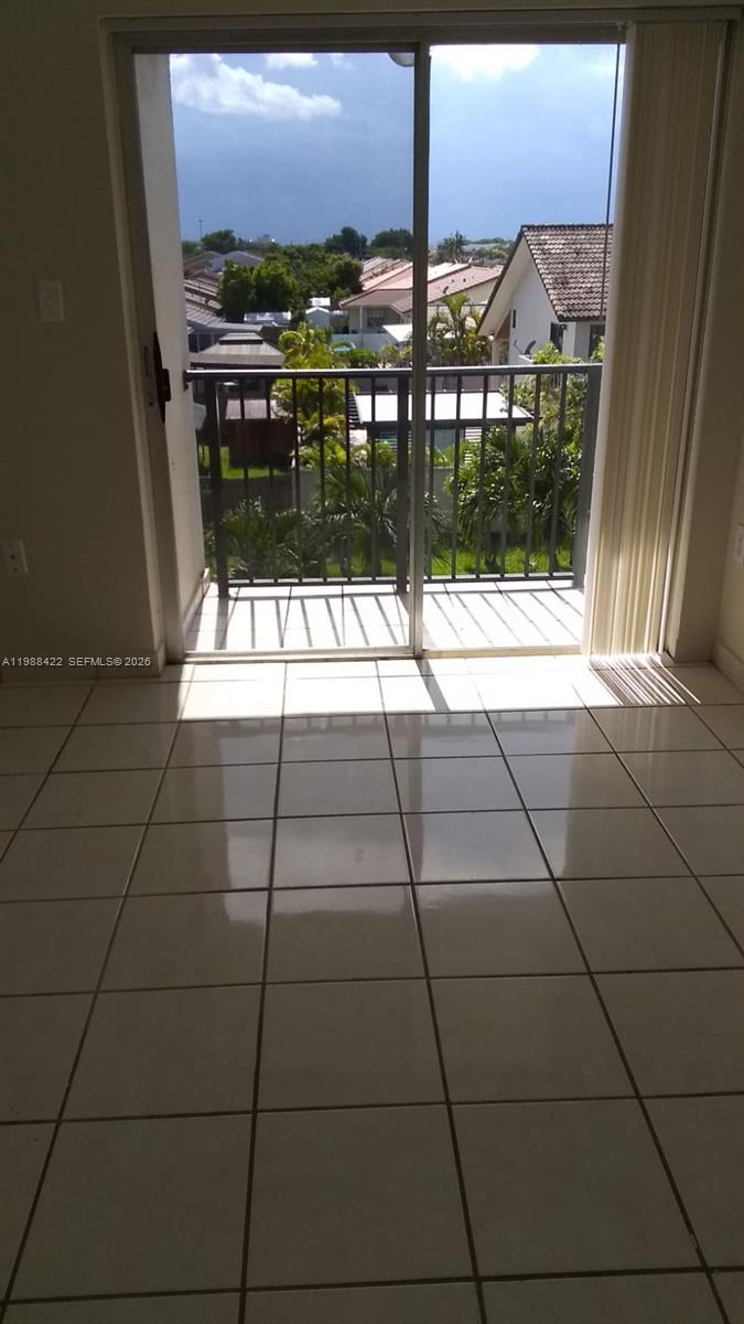 GARDEN FRONT VILLAS CONDO - Residential Lease