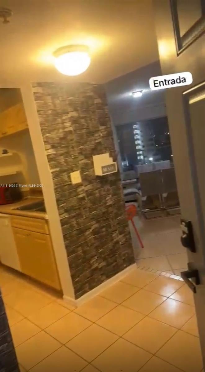 THE CITADEL CONDO - Residential Lease