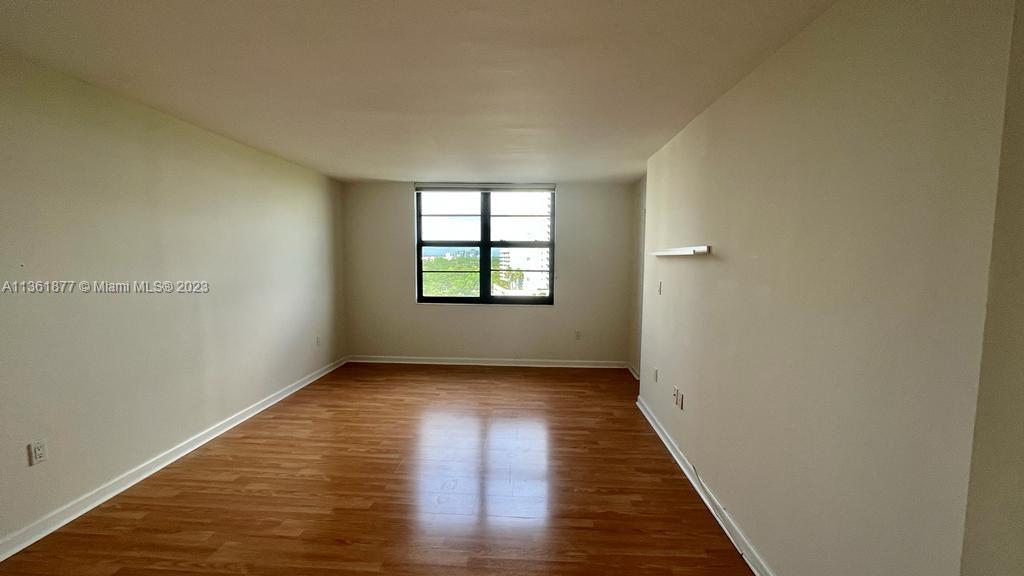 Brickell Bay Club - Residential