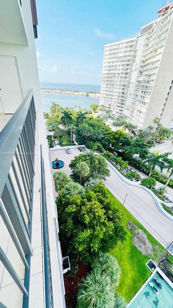 Brickell Bay Club - Residential
