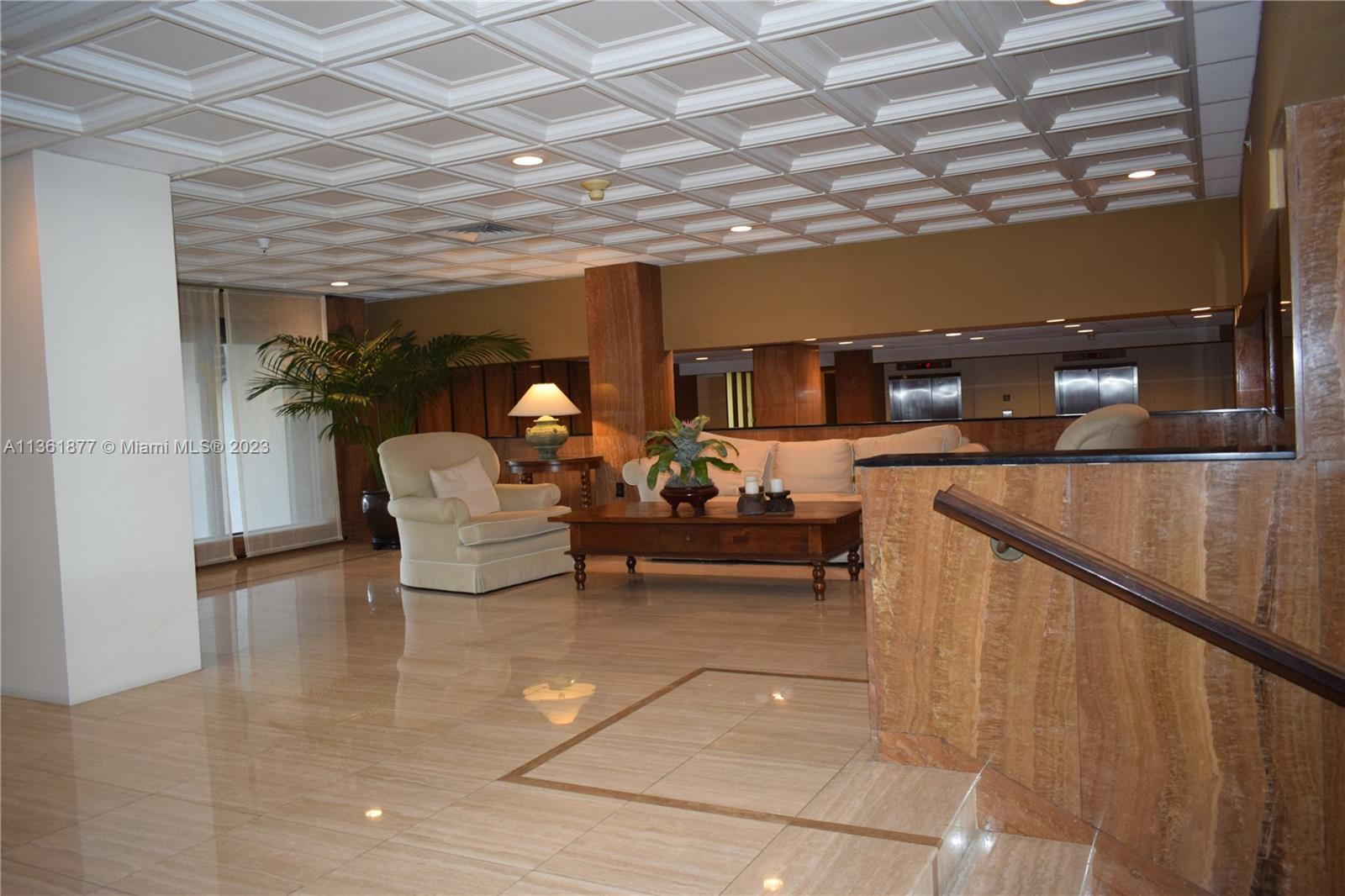 Brickell Bay Club - Residential