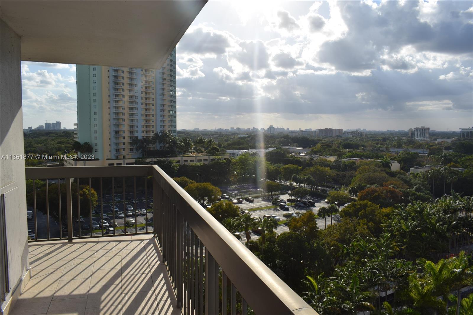 Brickell Bay Club - Residential