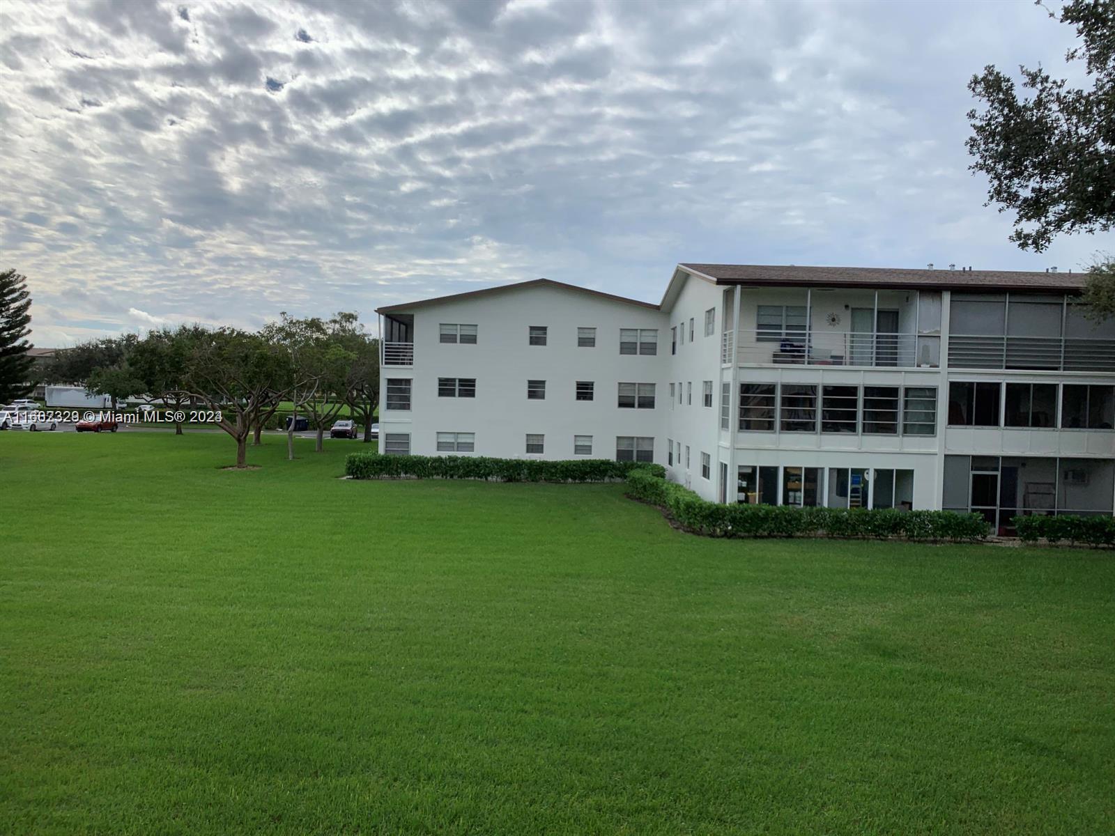 MANSFIELD AT CENTURY VILL - Residential