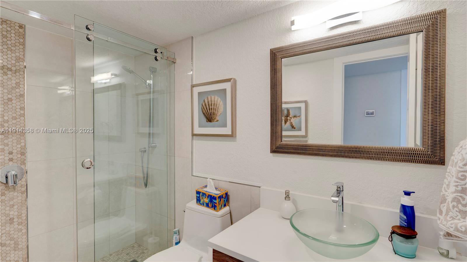 RIVER HOUSE TOWERS CONDO - Residential