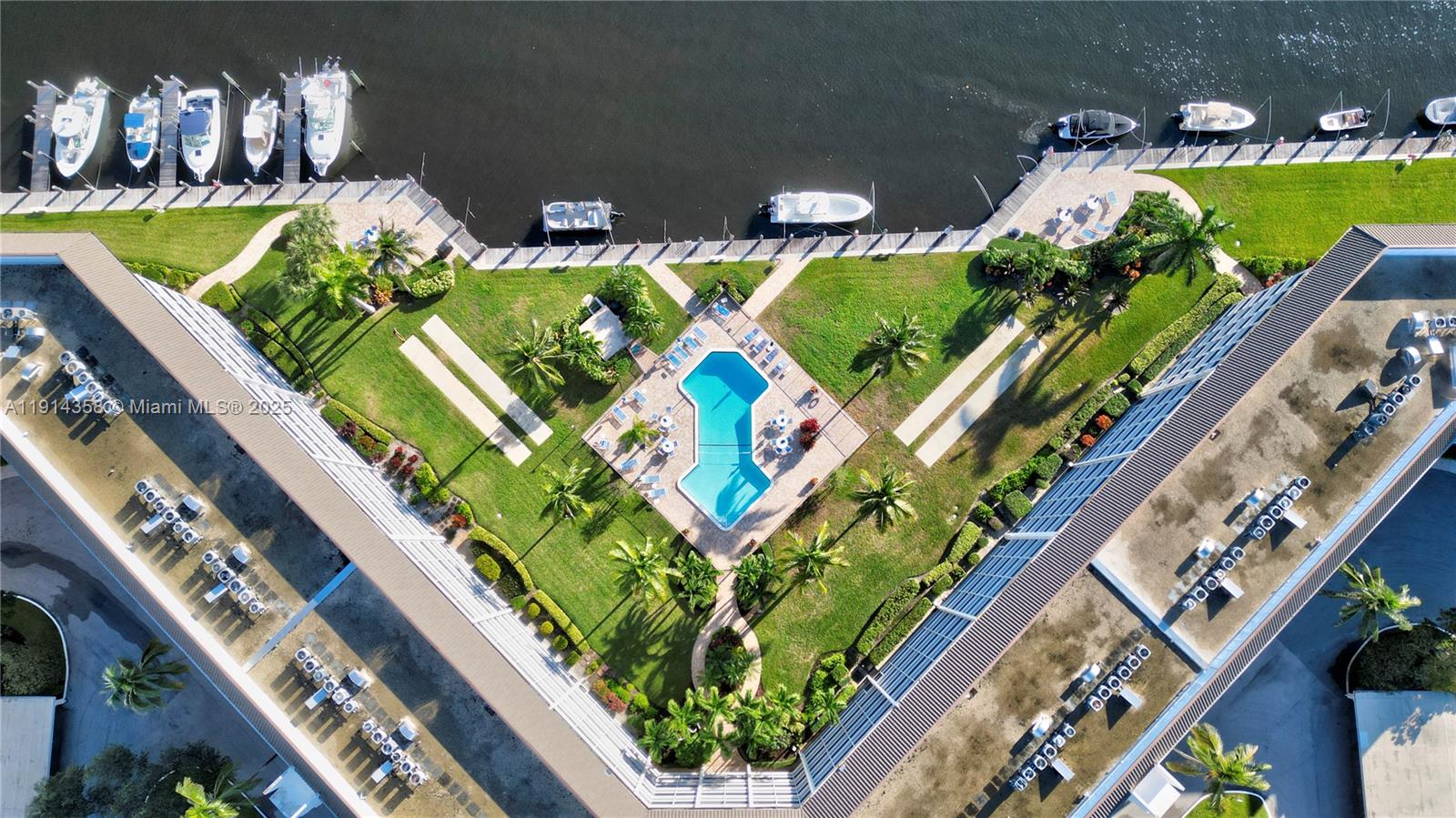 RIVER HOUSE TOWERS CONDO - Residential