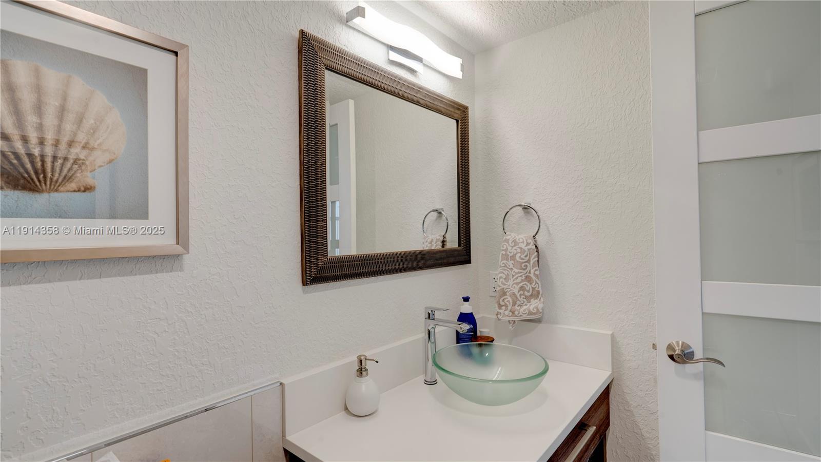 RIVER HOUSE TOWERS CONDO - Residential