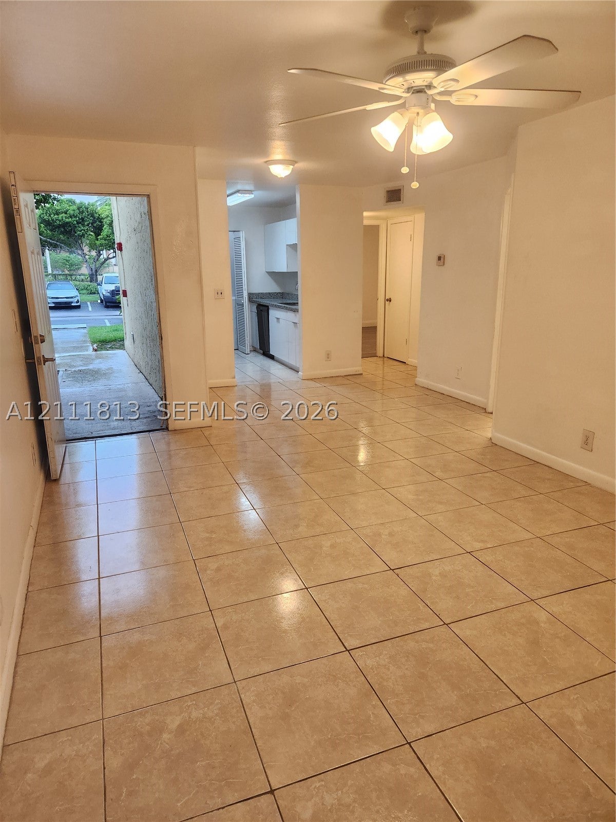 4086 N Pine Island Rd 510