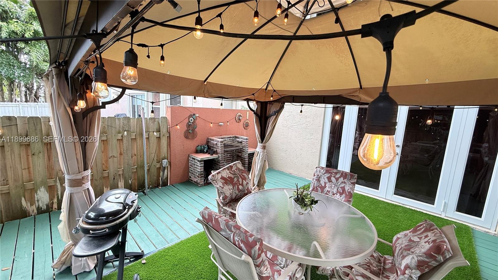 TOWNGATE - Residential