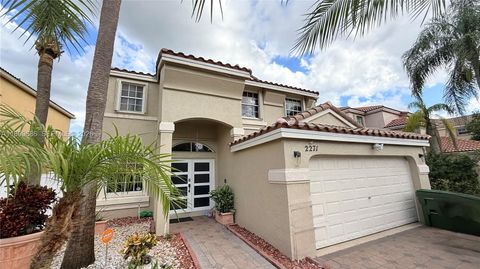 2271 NW 159th Ave Pembroke Pines FL 33028