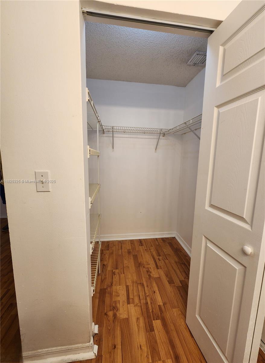 SECTORS 3 & 4 BOUNDARY PL - Residential Lease