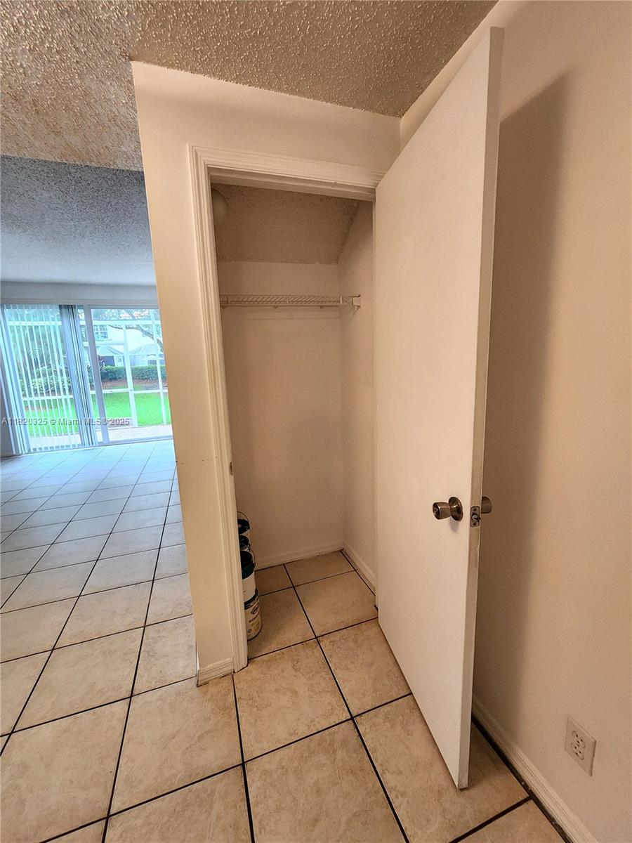 SECTORS 3 & 4 BOUNDARY PL - Residential Lease