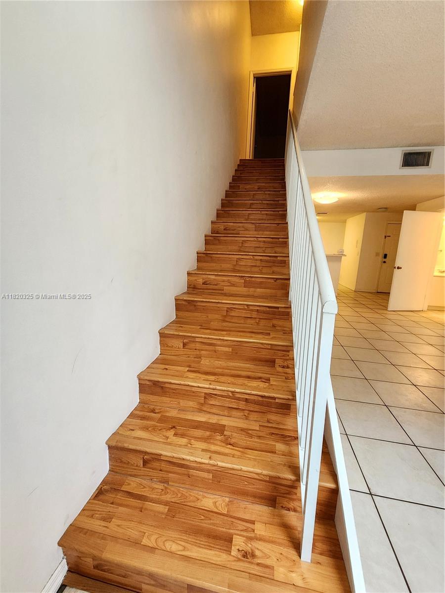 SECTORS 3 & 4 BOUNDARY PL - Residential Lease