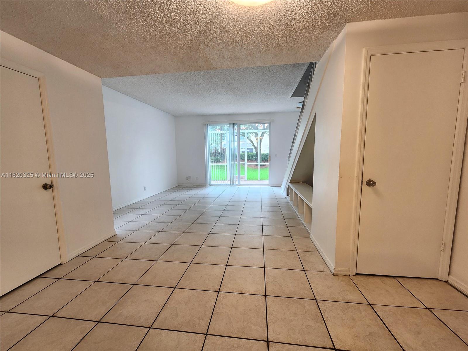 SECTORS 3 & 4 BOUNDARY PL - Residential Lease