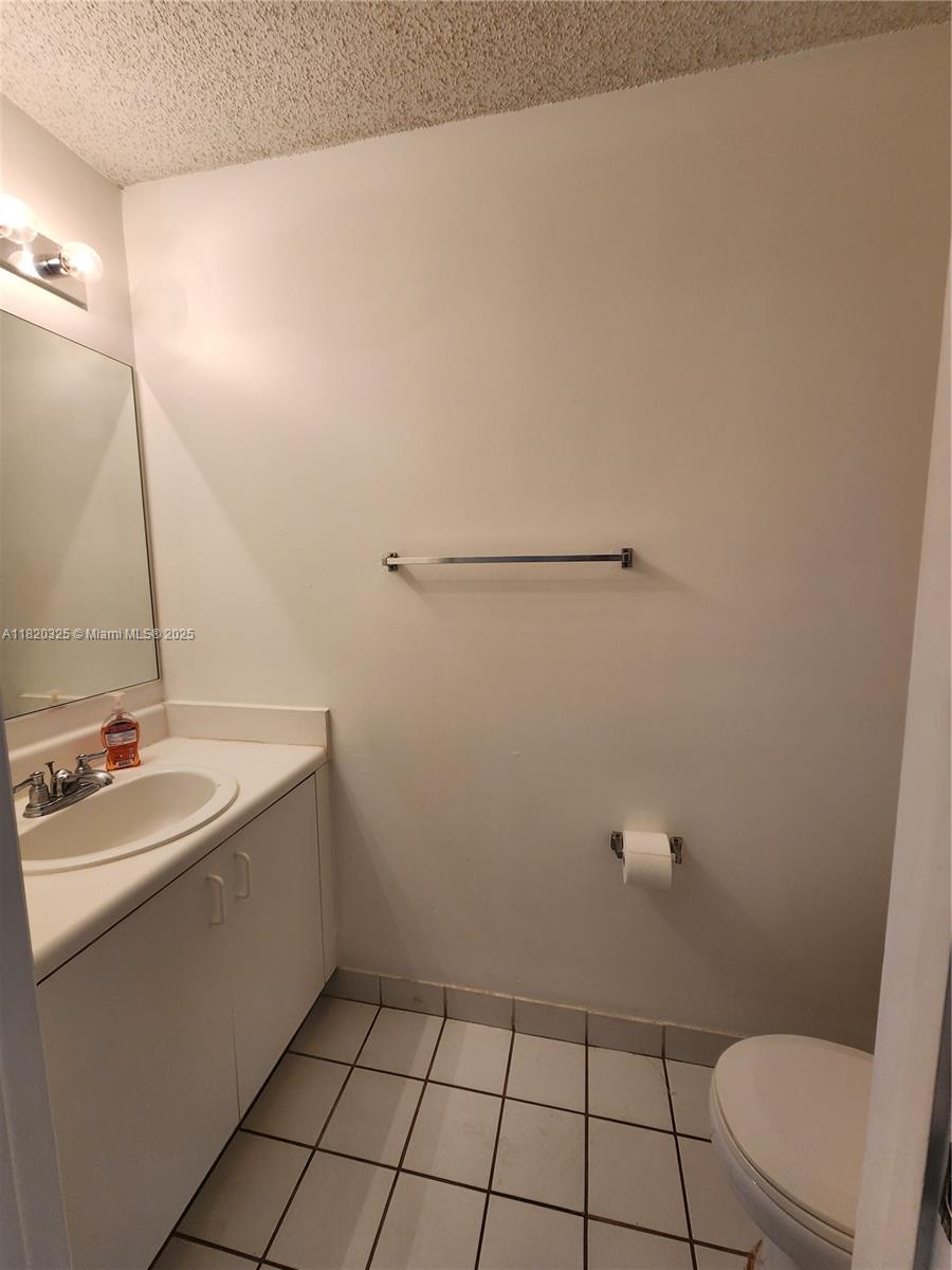 SECTORS 3 & 4 BOUNDARY PL - Residential Lease