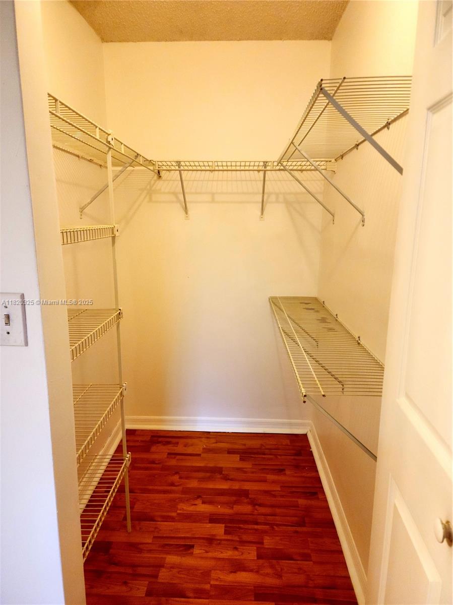 SECTORS 3 & 4 BOUNDARY PL - Residential Lease