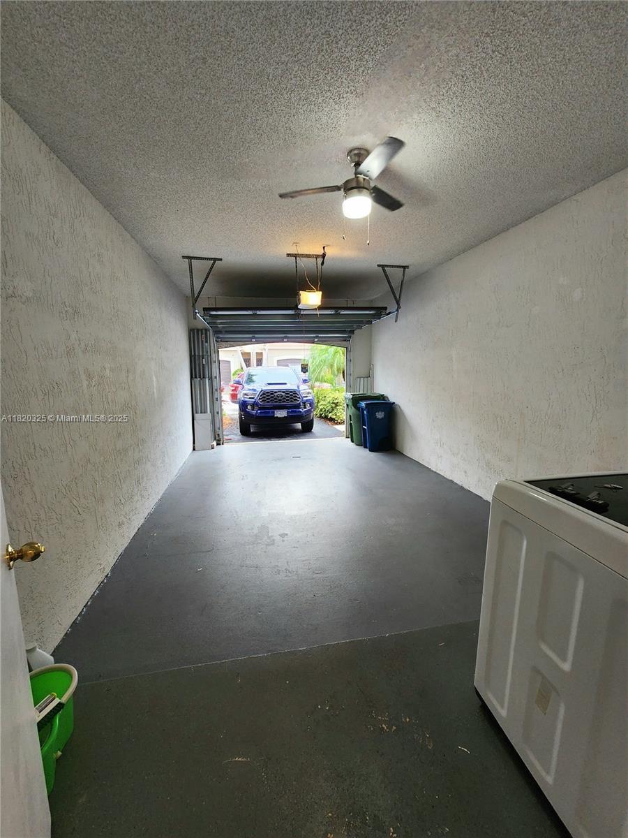 SECTORS 3 & 4 BOUNDARY PL - Residential Lease