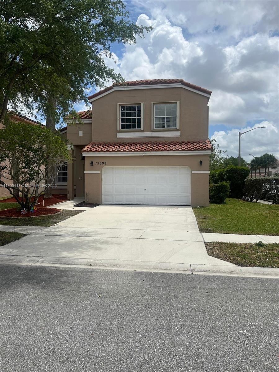 15698 NW 12th Rd