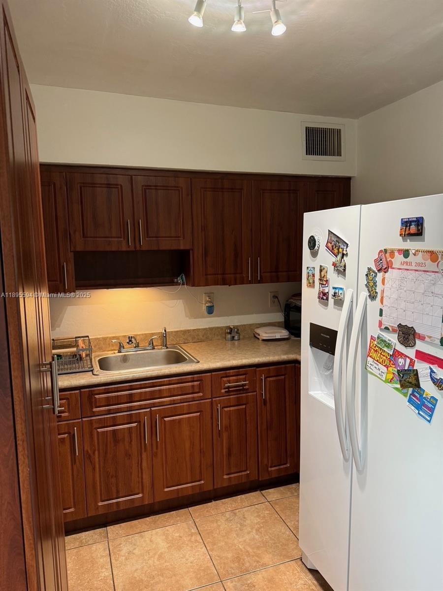 GABLES EDGE CONDO - Residential