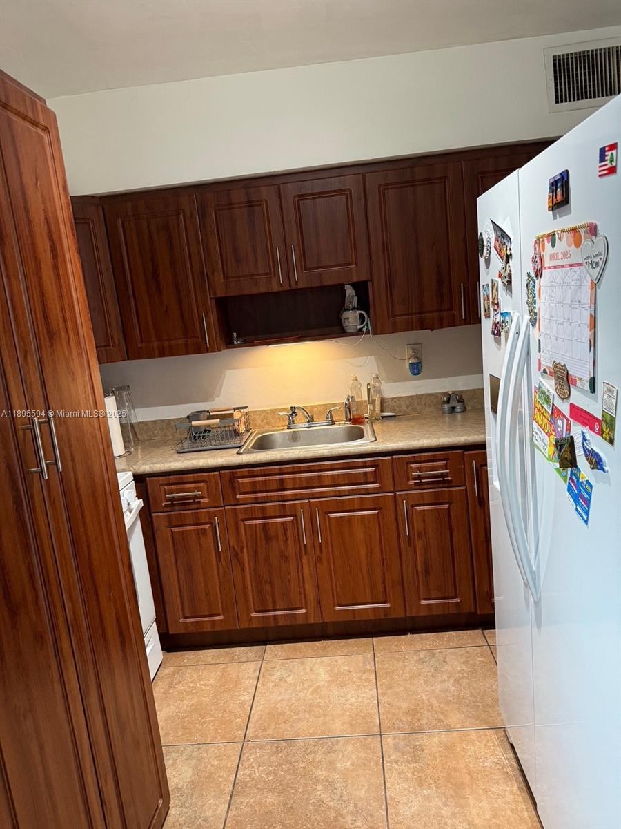 GABLES EDGE CONDO - Residential