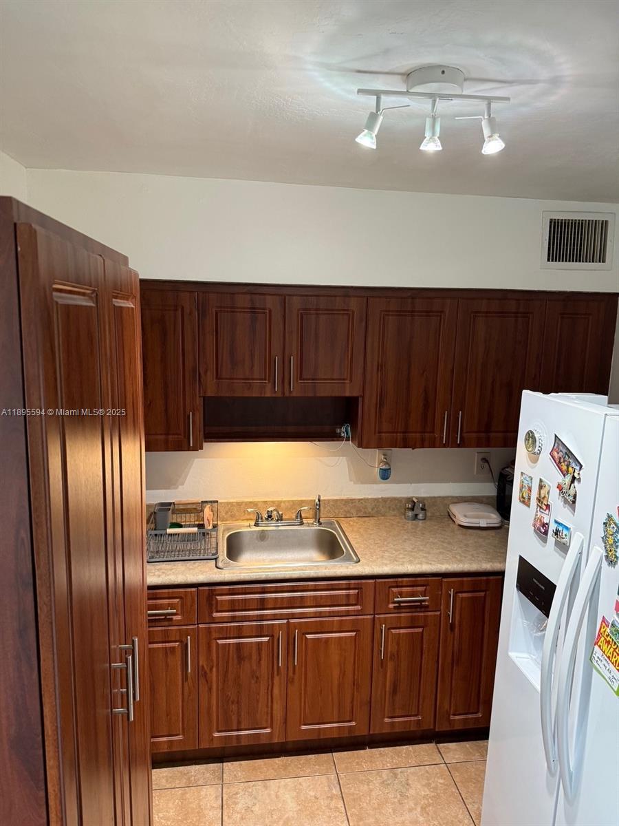 GABLES EDGE CONDO - Residential