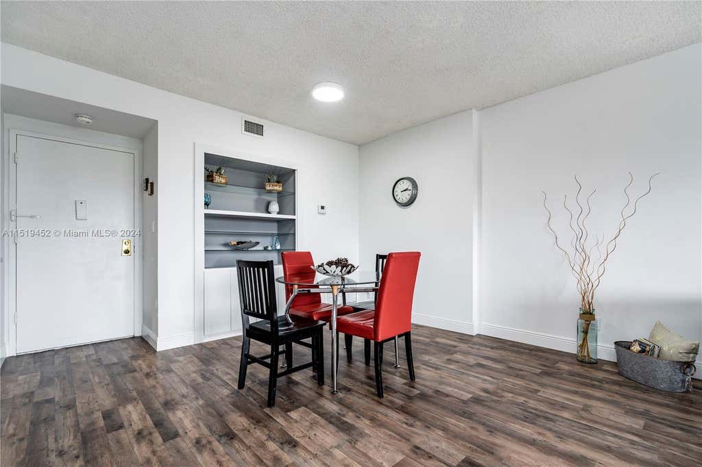 Photo of 4330 Hillcrest Dr #306, Hollywood, FL 33021 (MLS # A11519452)
