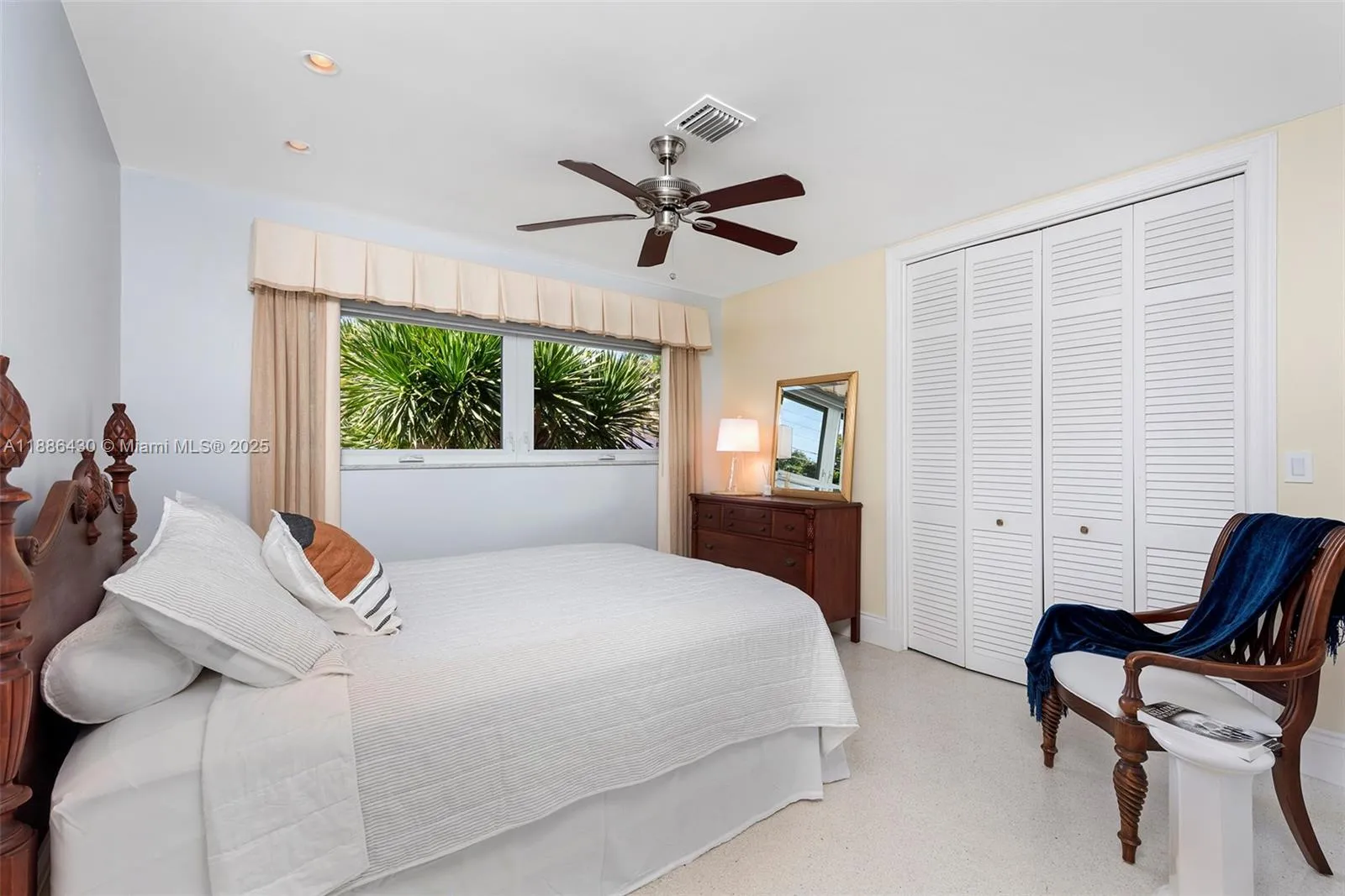 Hallandale Beach, Florida 33009, United States, 3 Bedrooms Bedrooms, ,3 BathroomsBathrooms,Residential,Active,218551