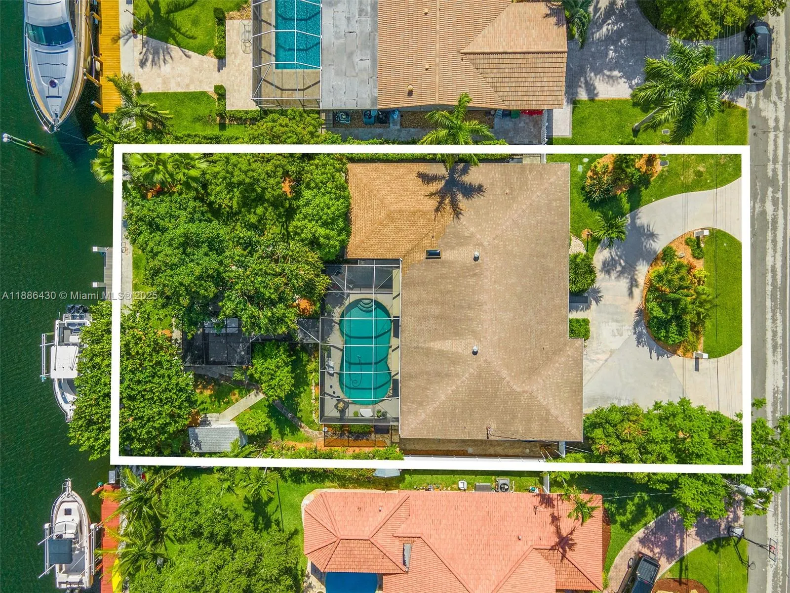 Hallandale Beach, Florida 33009, United States, 3 Bedrooms Bedrooms, ,3 BathroomsBathrooms,Residential,Active,218551