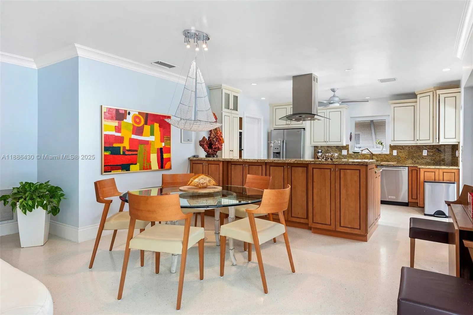 Hallandale Beach, Florida 33009, United States, 3 Bedrooms Bedrooms, ,3 BathroomsBathrooms,Residential,Active,218551