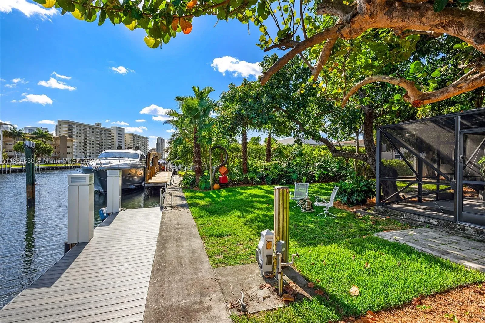 Hallandale Beach, Florida 33009, United States, 3 Bedrooms Bedrooms, ,3 BathroomsBathrooms,Residential,Active,218551