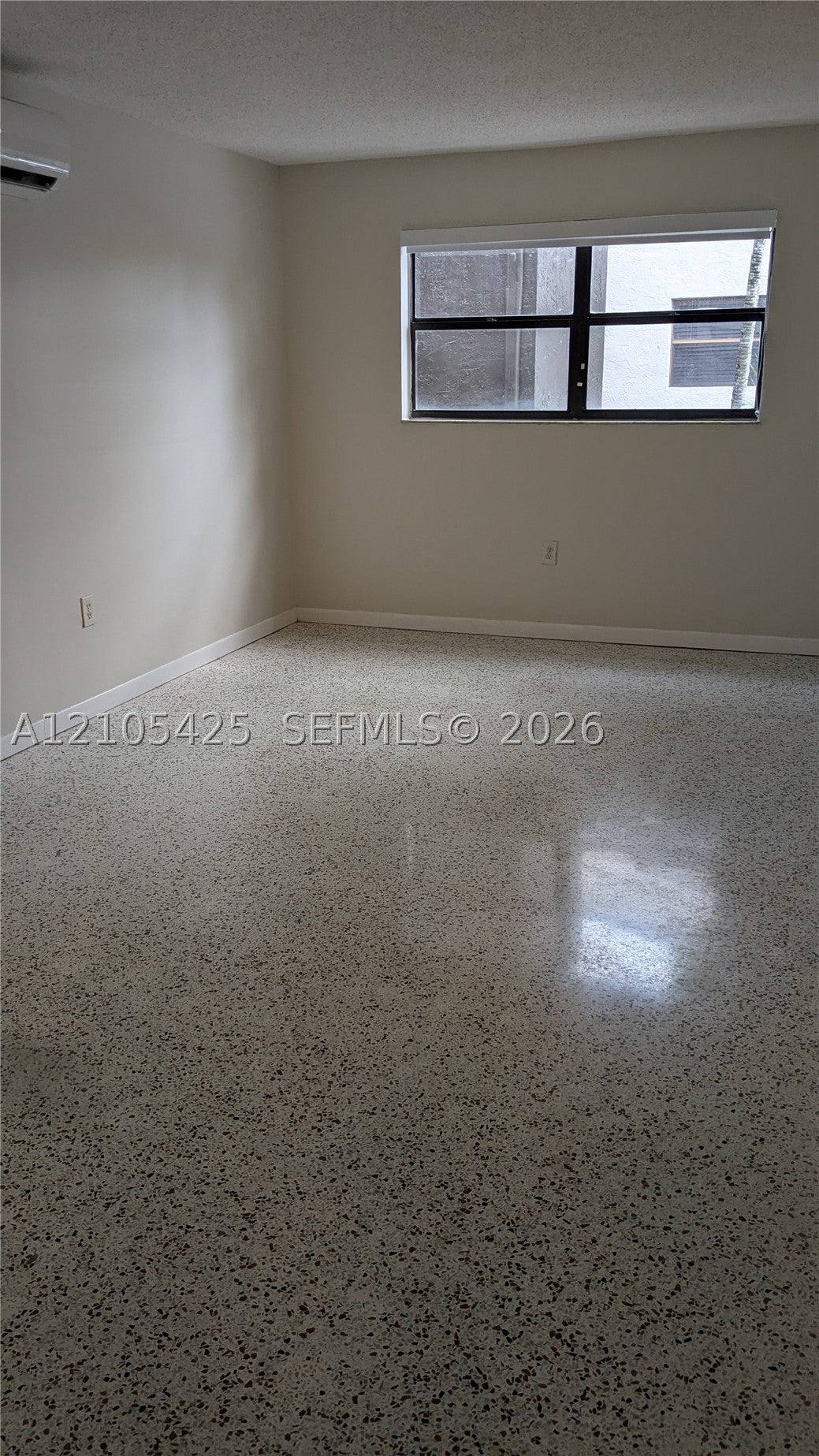 142 SW 18th Ave 24