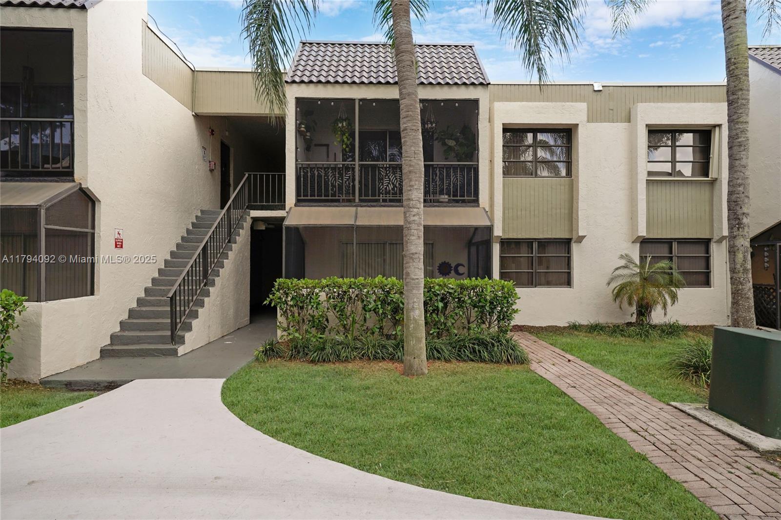 Rental Property at 7913 Sw 104th St 106G, Miami, Broward County, Florida - Bedrooms: 1 
Bathrooms: 1  - $2,100 MO.