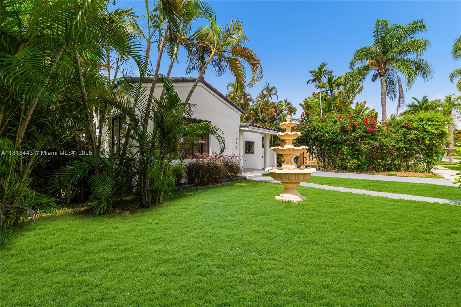 1344 SW 18th St, Miami, FL, 33145/$1,580,000 4 1344 SW 18th St
