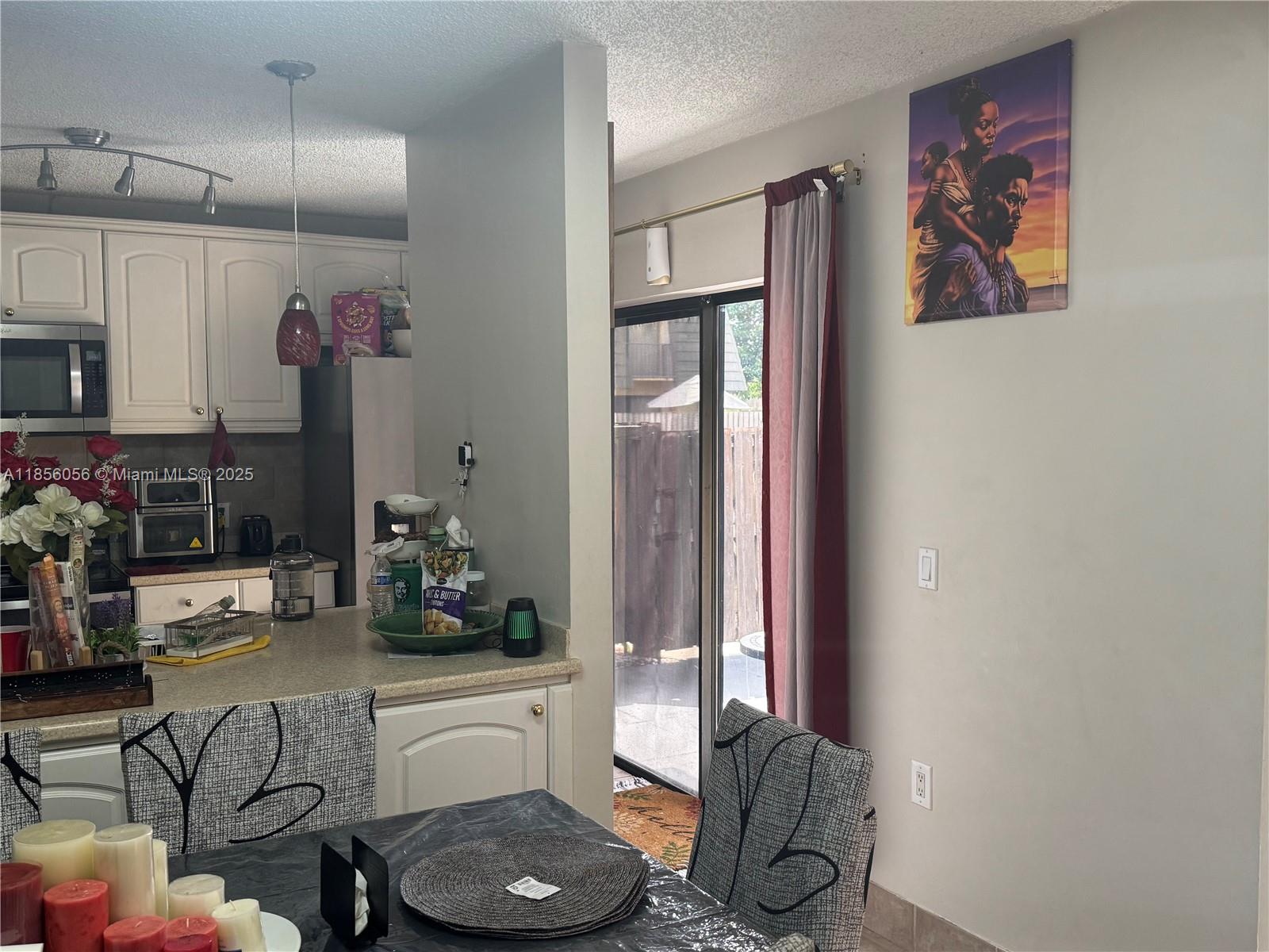 VILLAGE OF SANDALWOOD LAK - Residential Lease