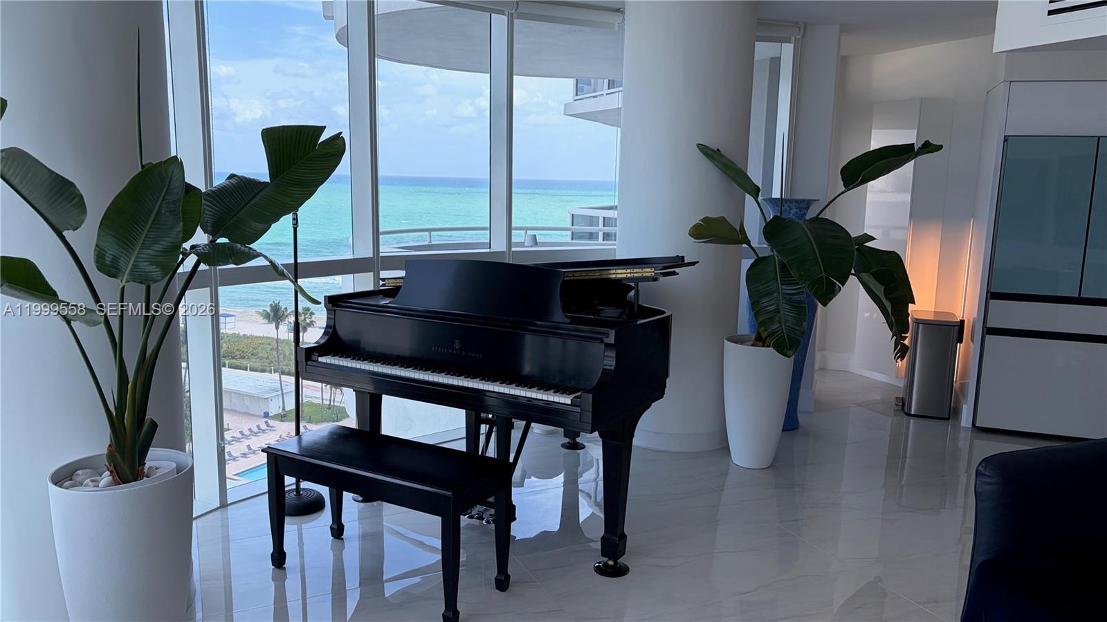 LA GORCE PALACE CONDO - Residential Lease