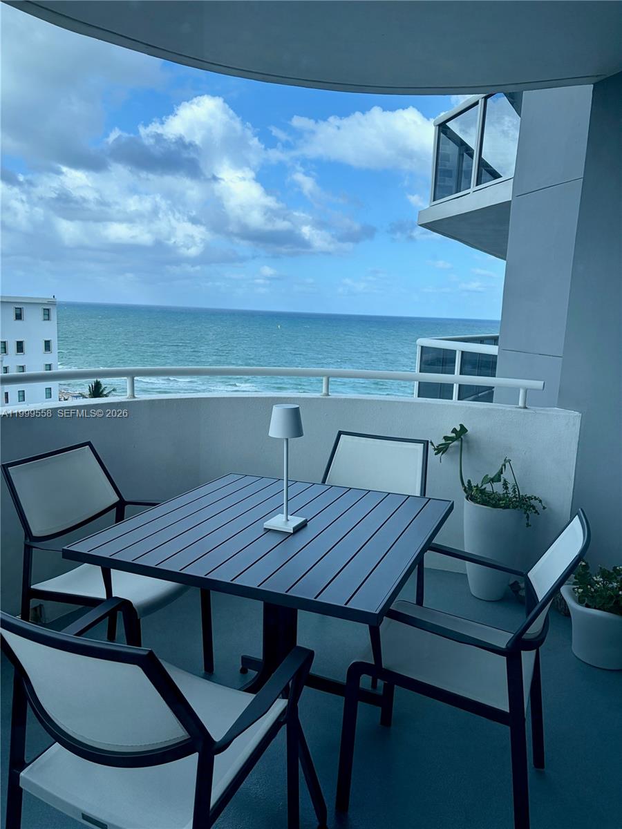 LA GORCE PALACE CONDO - Residential Lease