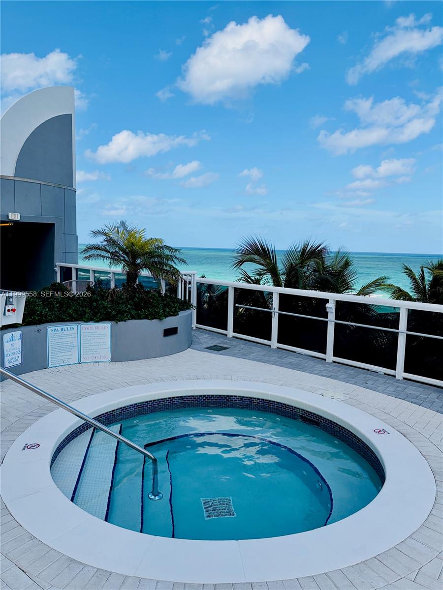 LA GORCE PALACE CONDO - Residential Lease