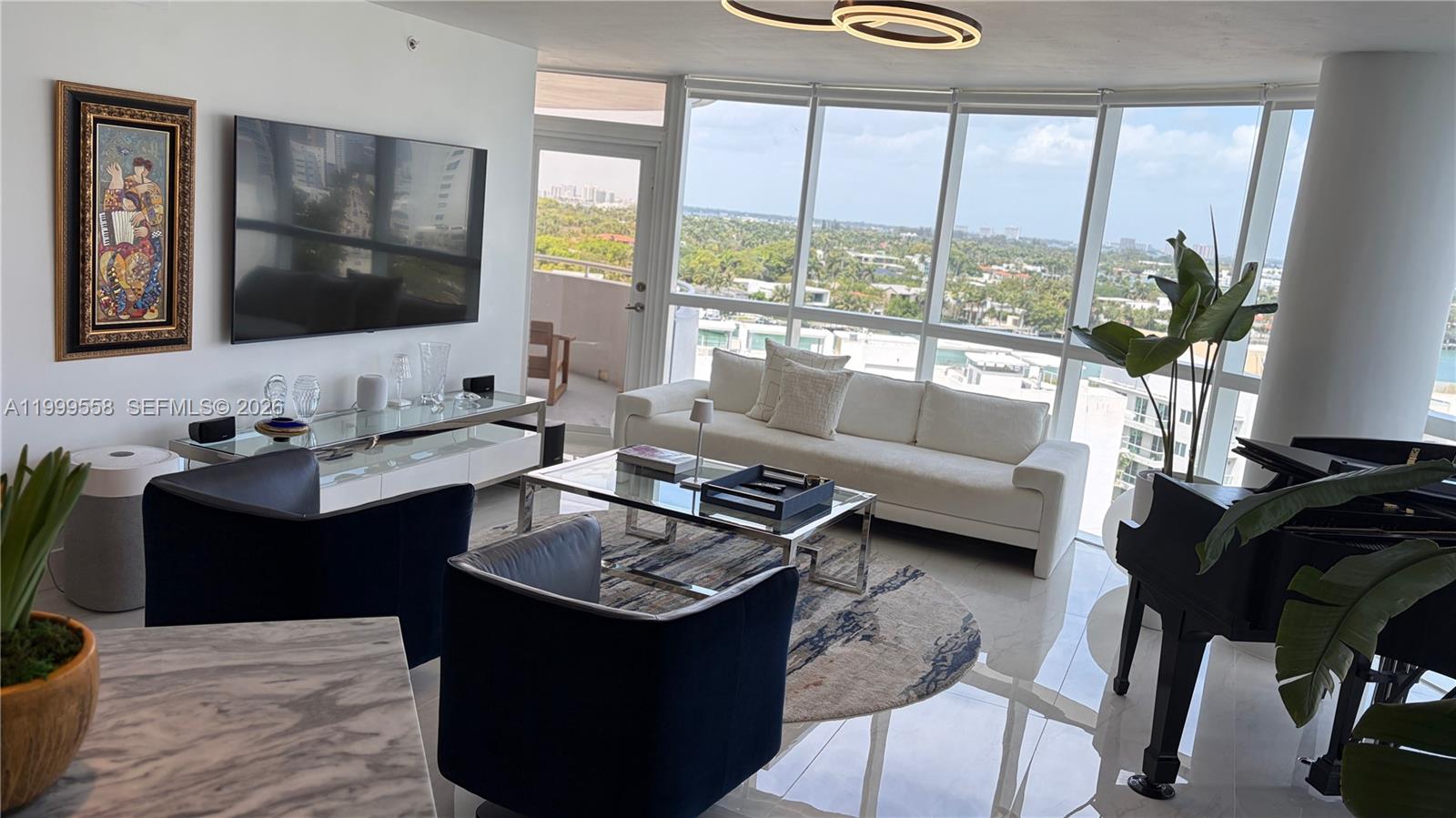 LA GORCE PALACE CONDO - Residential Lease