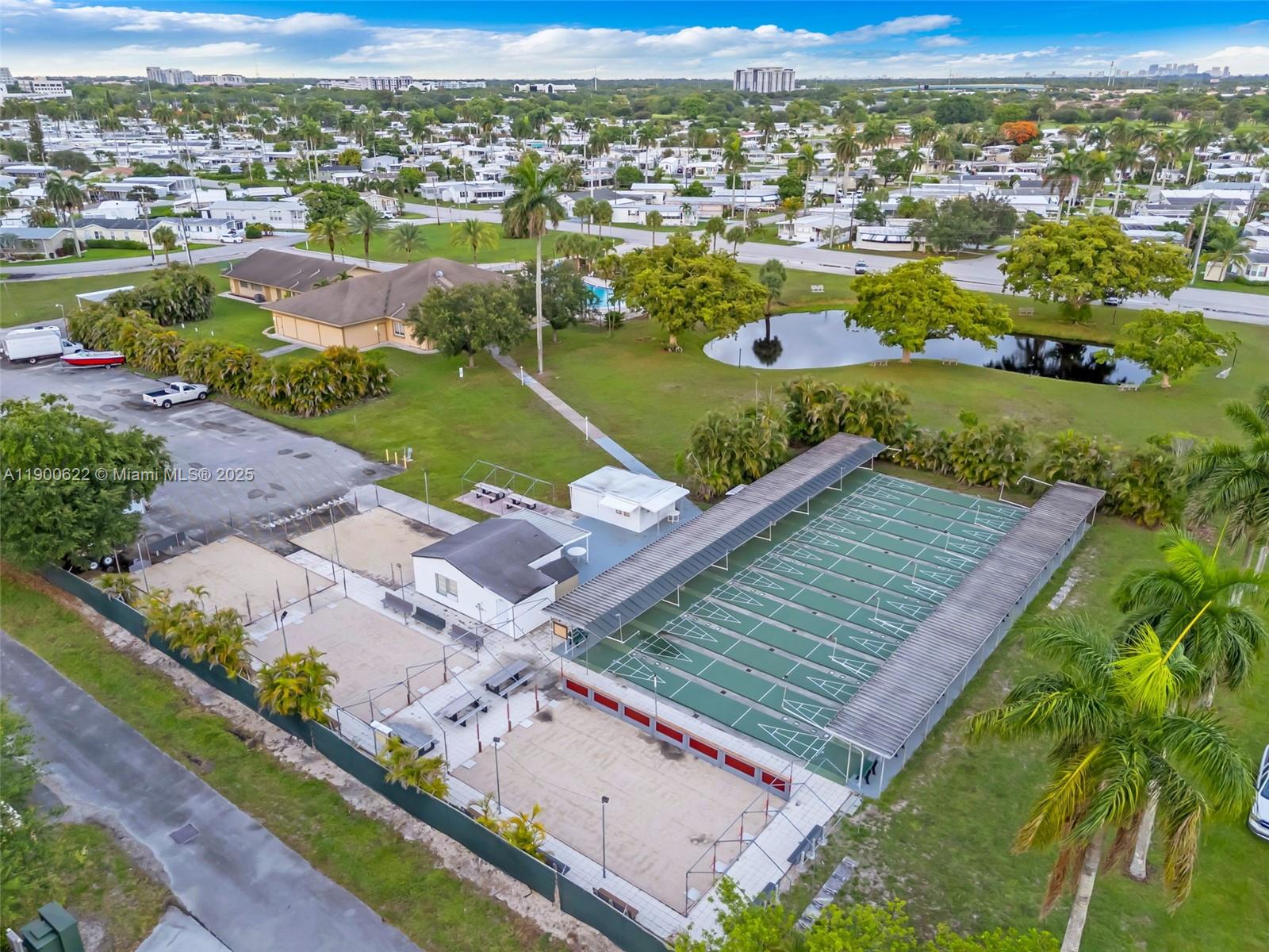 PARK CITY SEC THREE - Residential