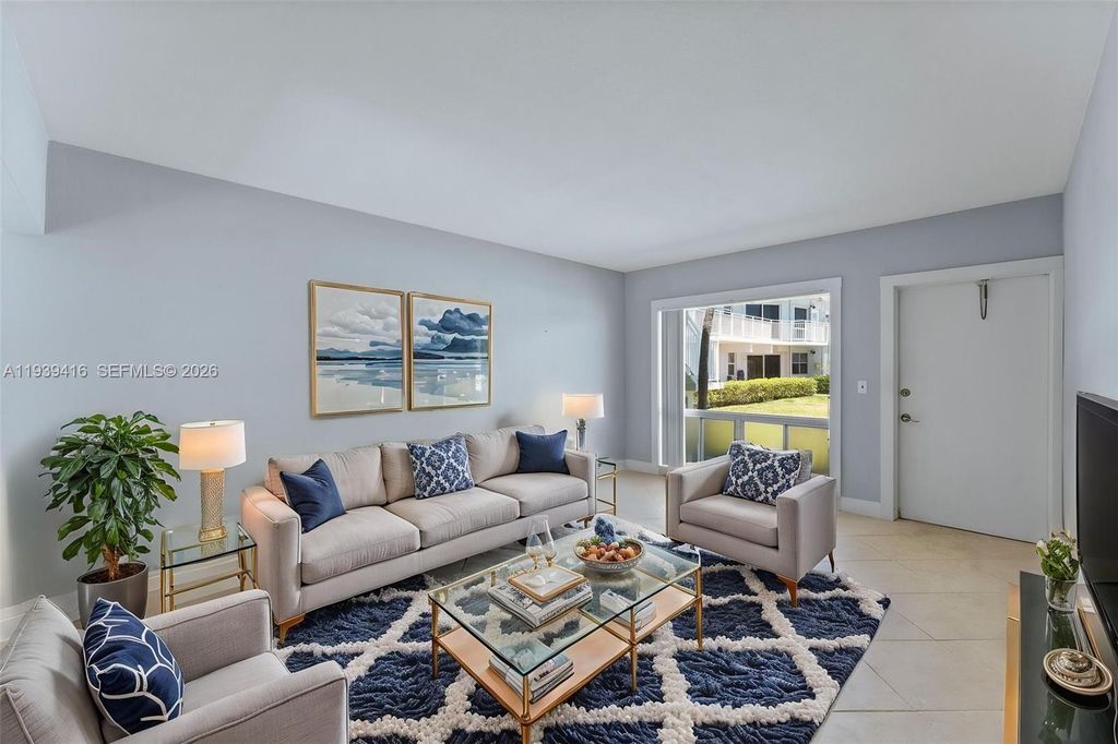 Photo of 2508 Bay Dr #23, Pompano Beach, FL 33062 (MLS # A11939416)