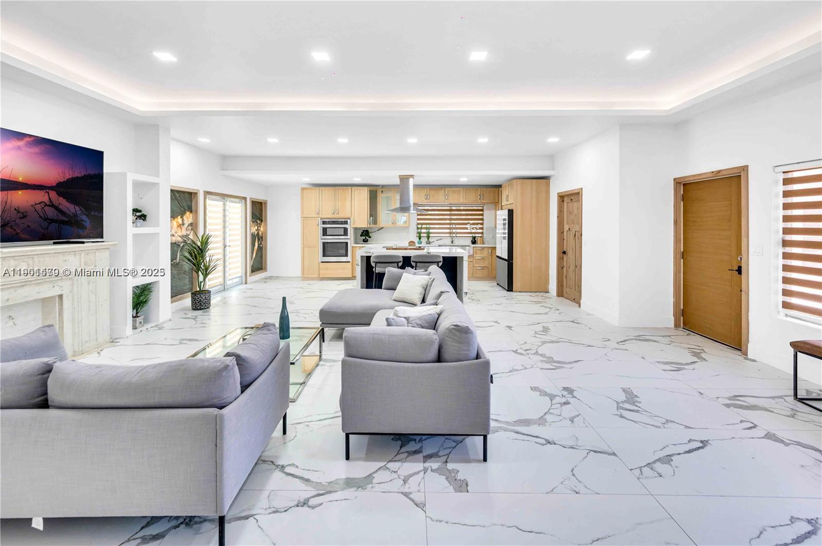 NAUTILUS SUB - Residential Lease